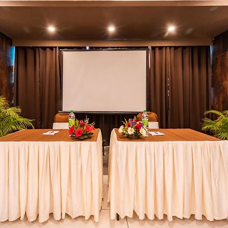 Hotel Signature Planet Indore Ngoại thất bức ảnh