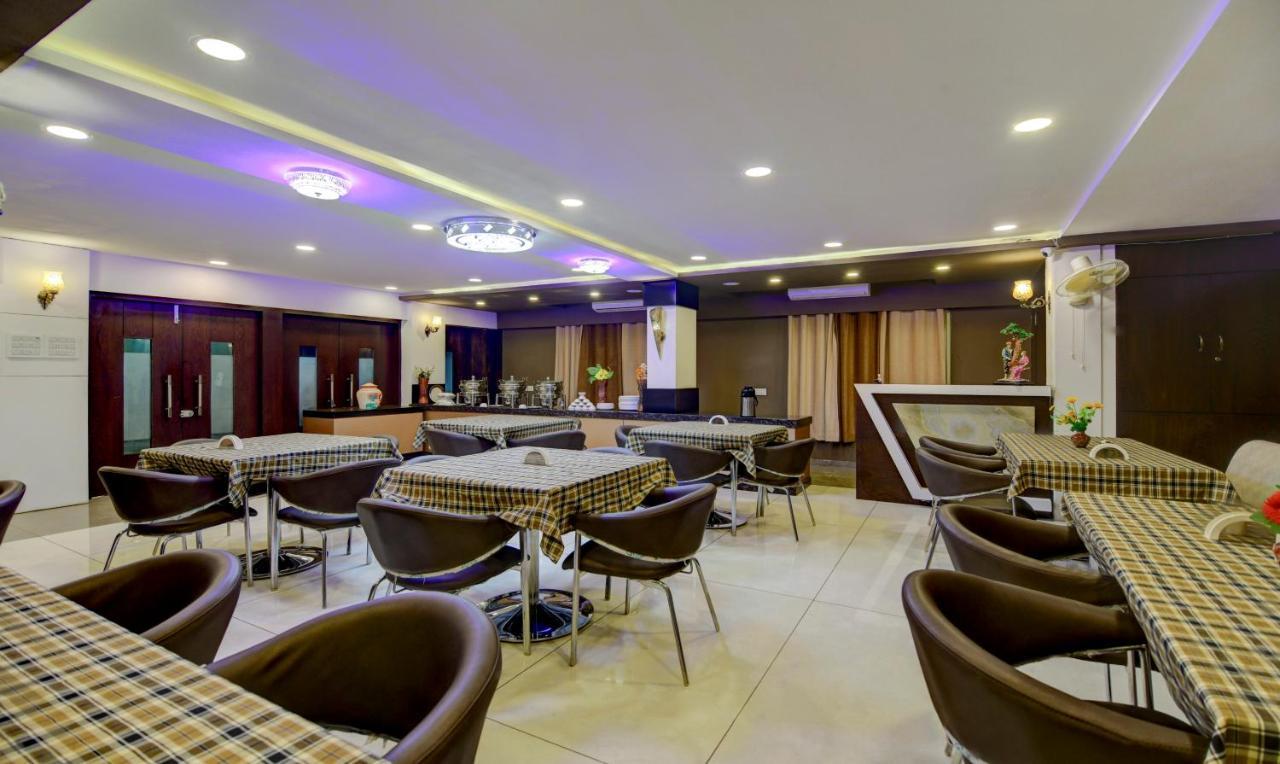 Hotel Signature Planet Indore Ngoại thất bức ảnh