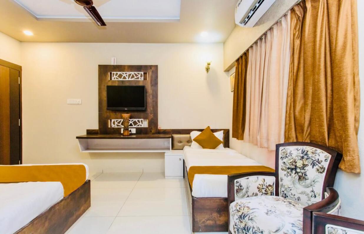 Hotel Signature Planet Indore Ngoại thất bức ảnh