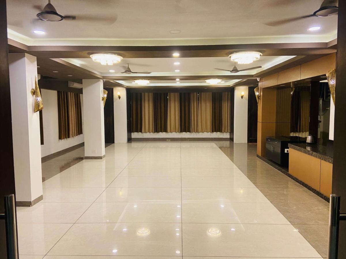 Hotel Signature Planet Indore Ngoại thất bức ảnh
