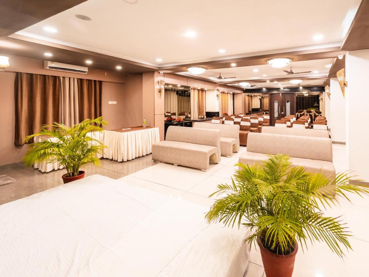 Hotel Signature Planet Indore Ngoại thất bức ảnh