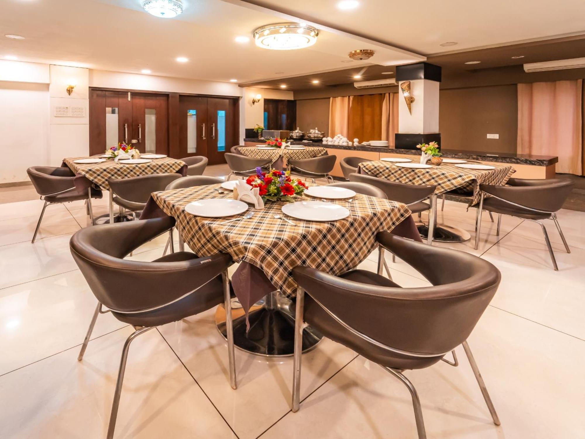Hotel Signature Planet Indore Ngoại thất bức ảnh